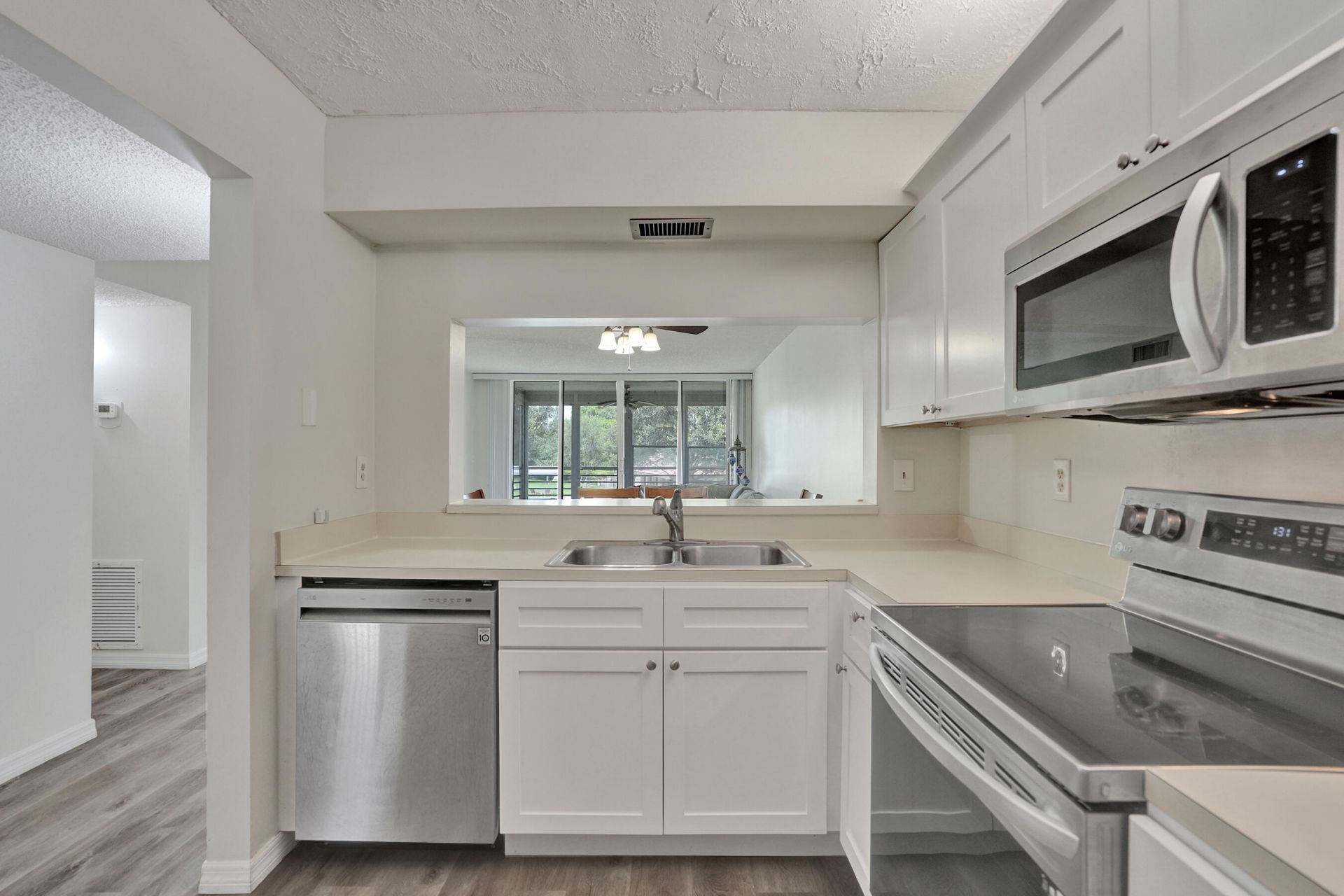 1920 Sabal Palm Drive, Unit 203, Davie, FL 33324 Photo