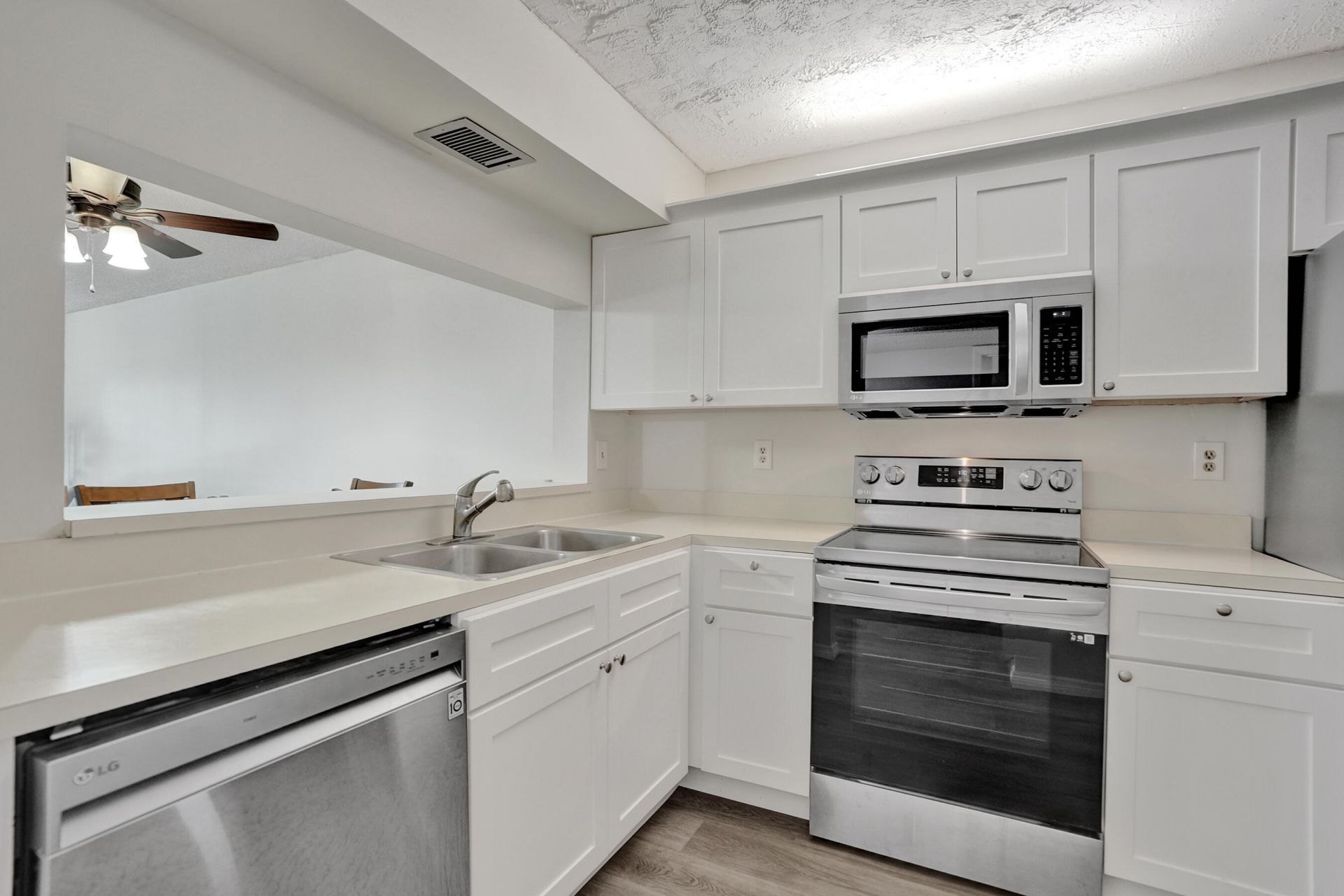 1920 Sabal Palm Drive, Unit 203, Davie, FL 33324 Photo