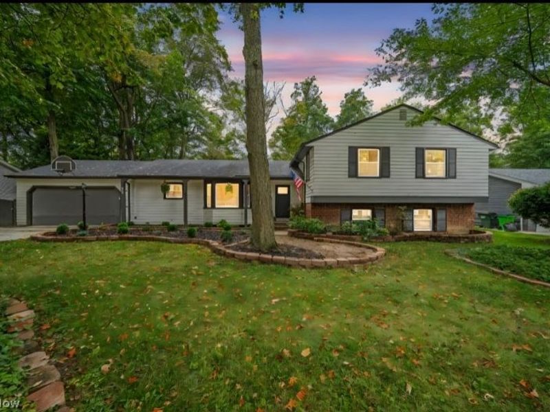 1066 Eastlawn Drive, Highland Heights, OH 44143 Photo 1