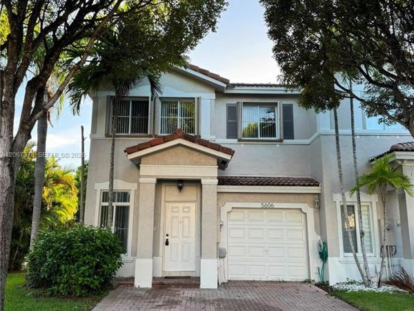 5606 NW 112th Psge , Doral, FL 33178