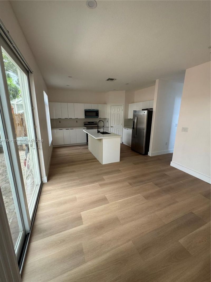 5606 NW 112th Psge , Doral, FL 33178 Photo