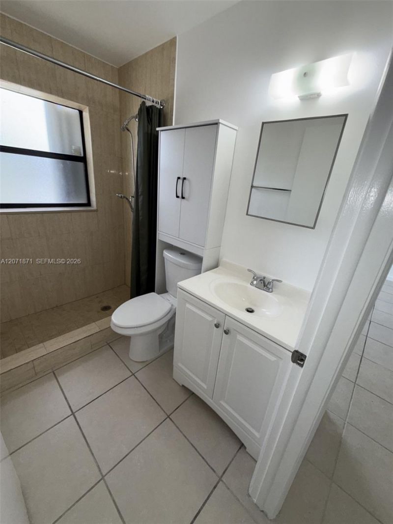 15324 SW 72nd St , Unit 12-21, Miami, FL 33193 Photo