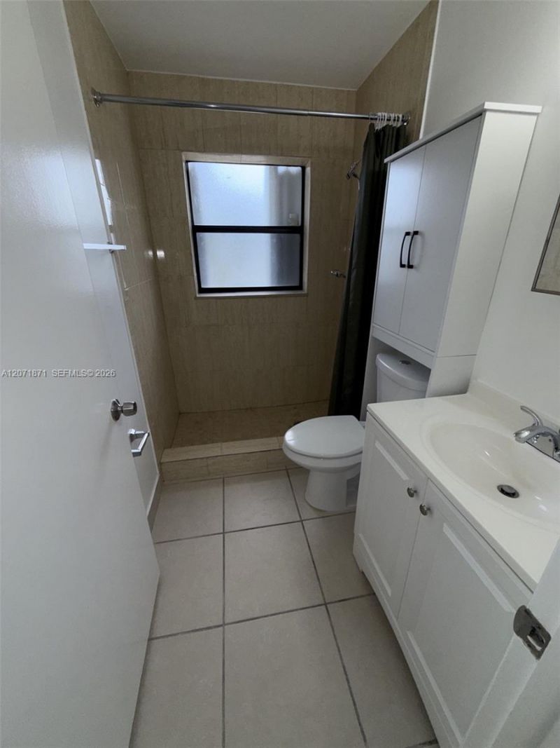 15324 SW 72nd St , Unit 12-21, Miami, FL 33193 Photo