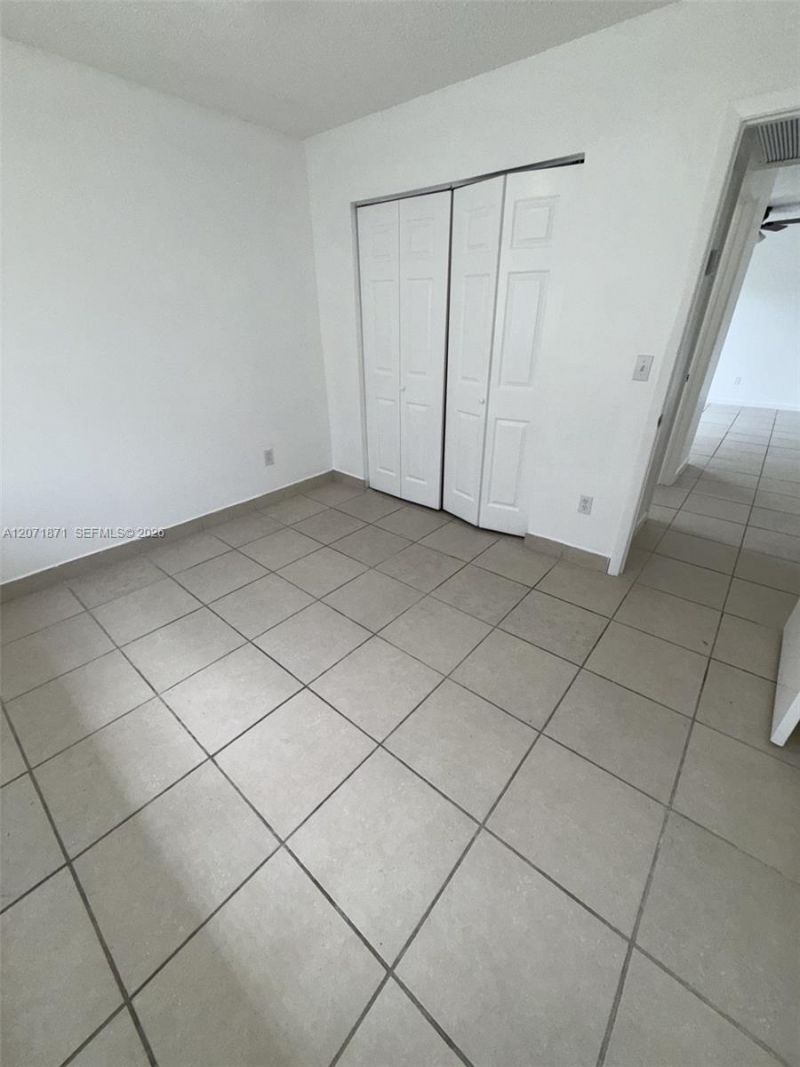 15324 SW 72nd St , Unit 12-21, Miami, FL 33193 Photo