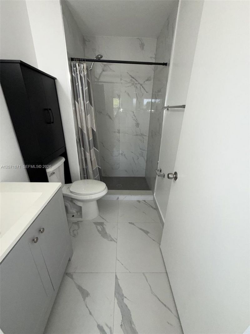 15324 SW 72nd St , Unit 12-21, Miami, FL 33193 Photo