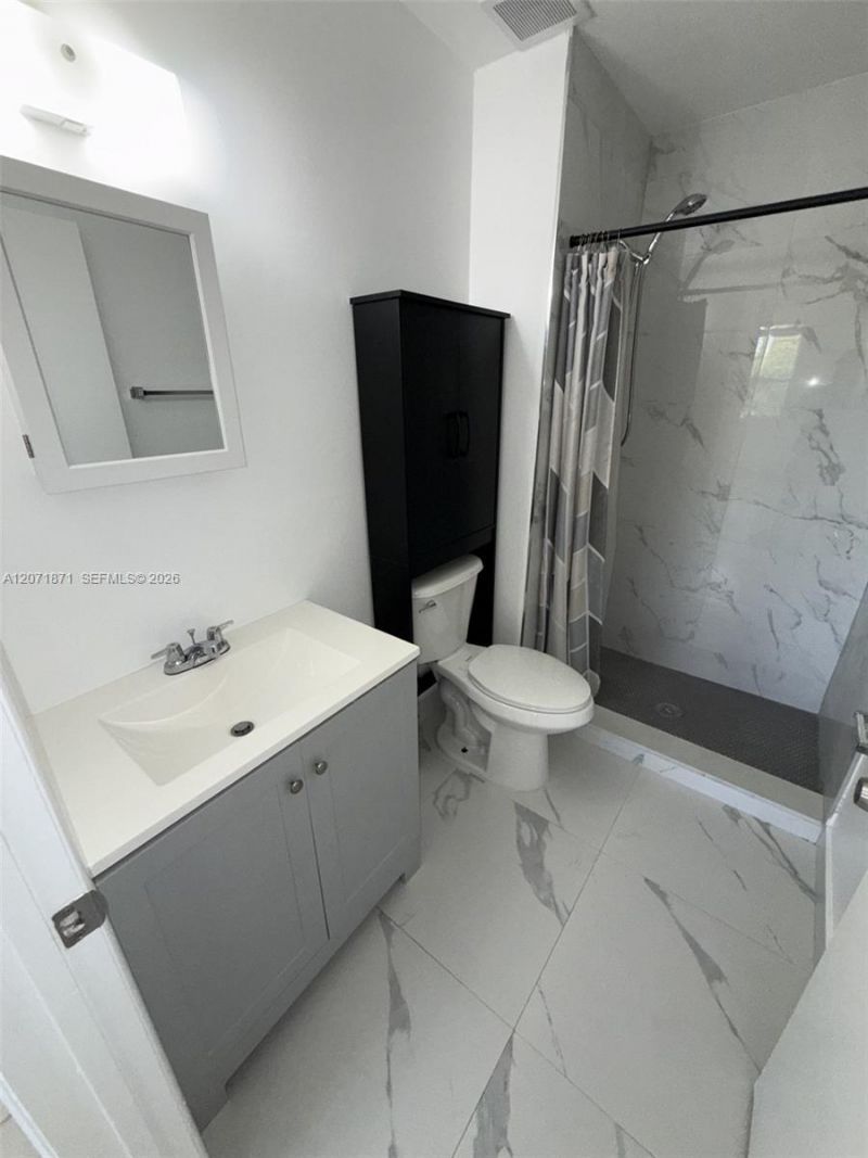 15324 SW 72nd St , Unit 12-21, Miami, FL 33193 Photo