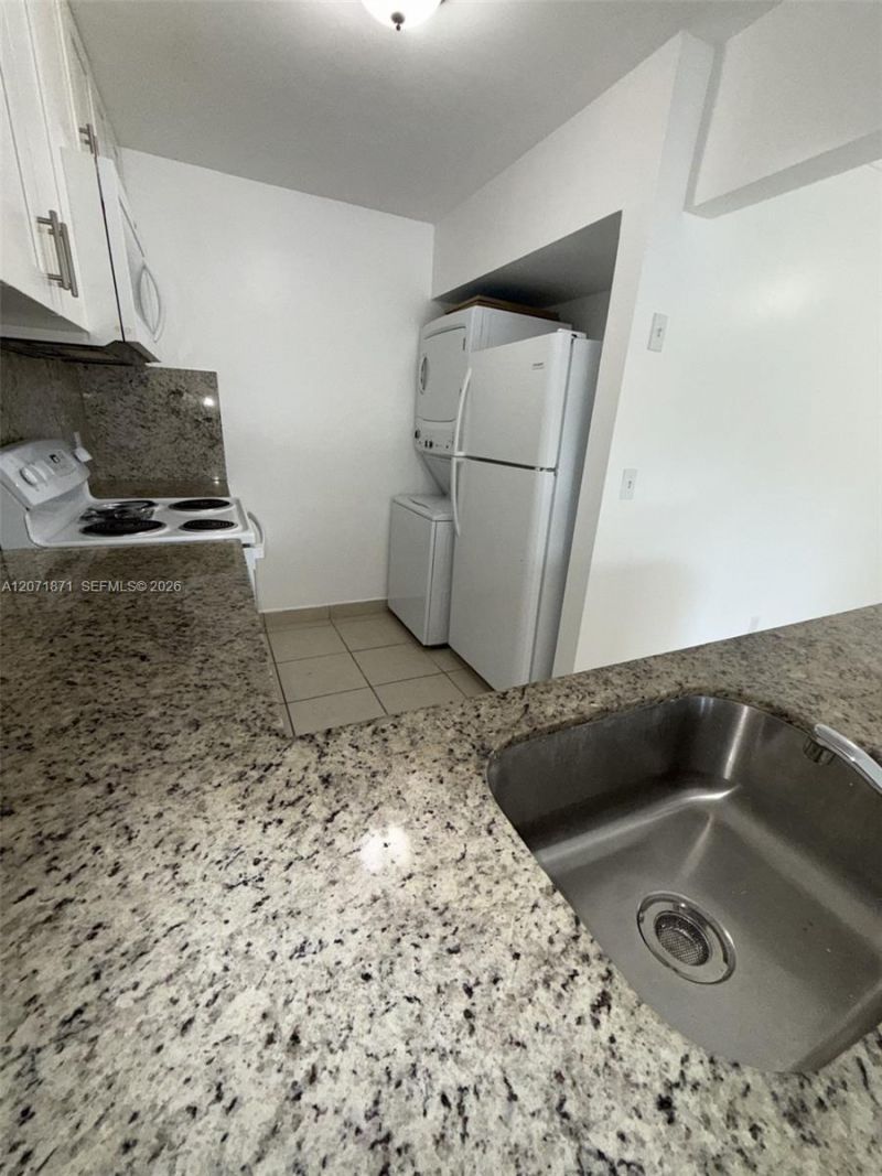 15324 SW 72nd St , Unit 12-21, Miami, FL 33193 Photo