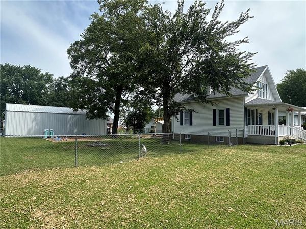 205 E MONROE , Owensville, MO 65066