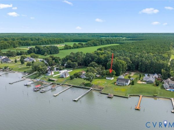 186 Summer Breeze Lane, Dunnsville, VA 22454