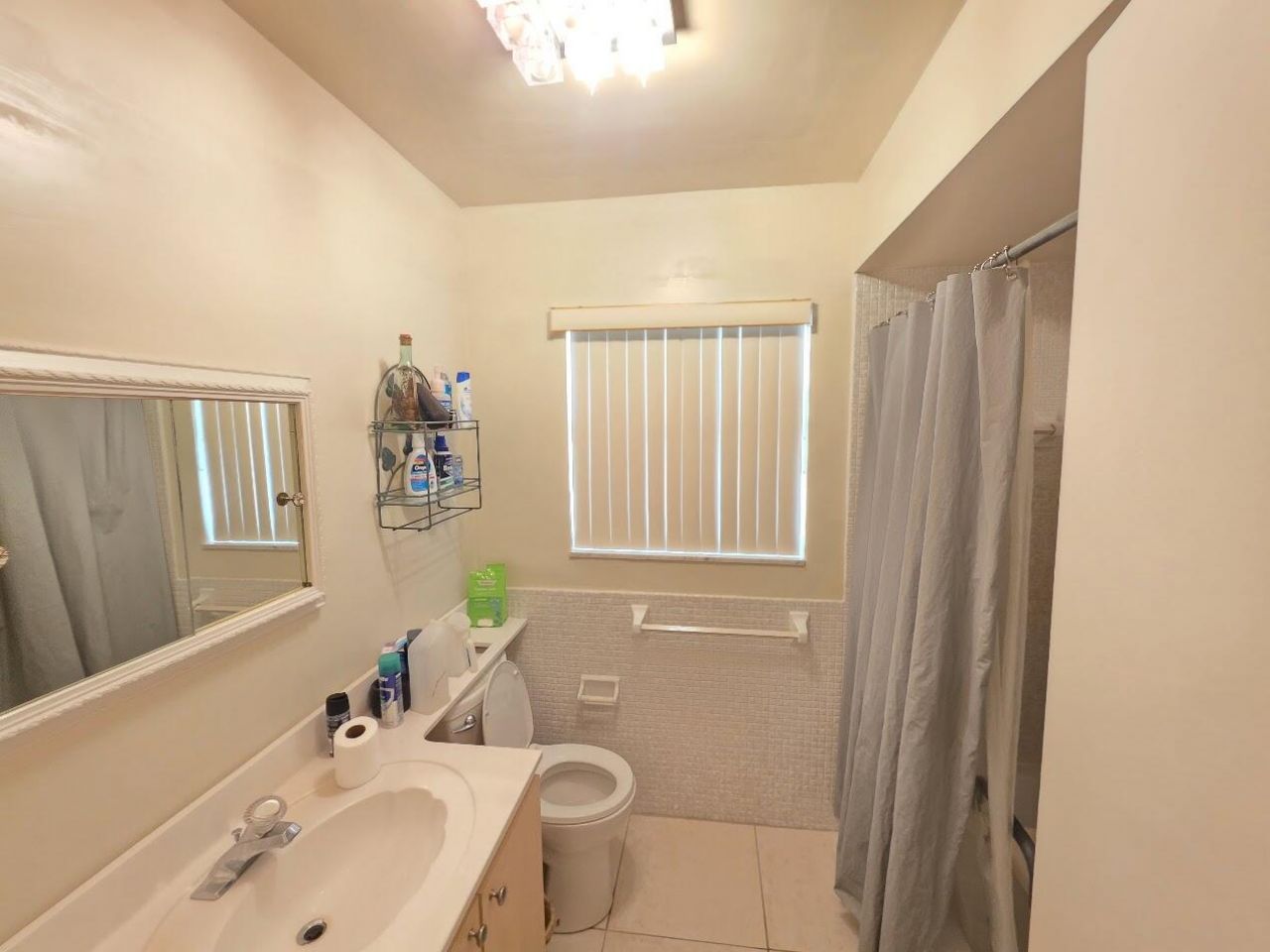 700 Layne Boulevard, Unit 318B, Hallandale Beach, FL 33009 Photo