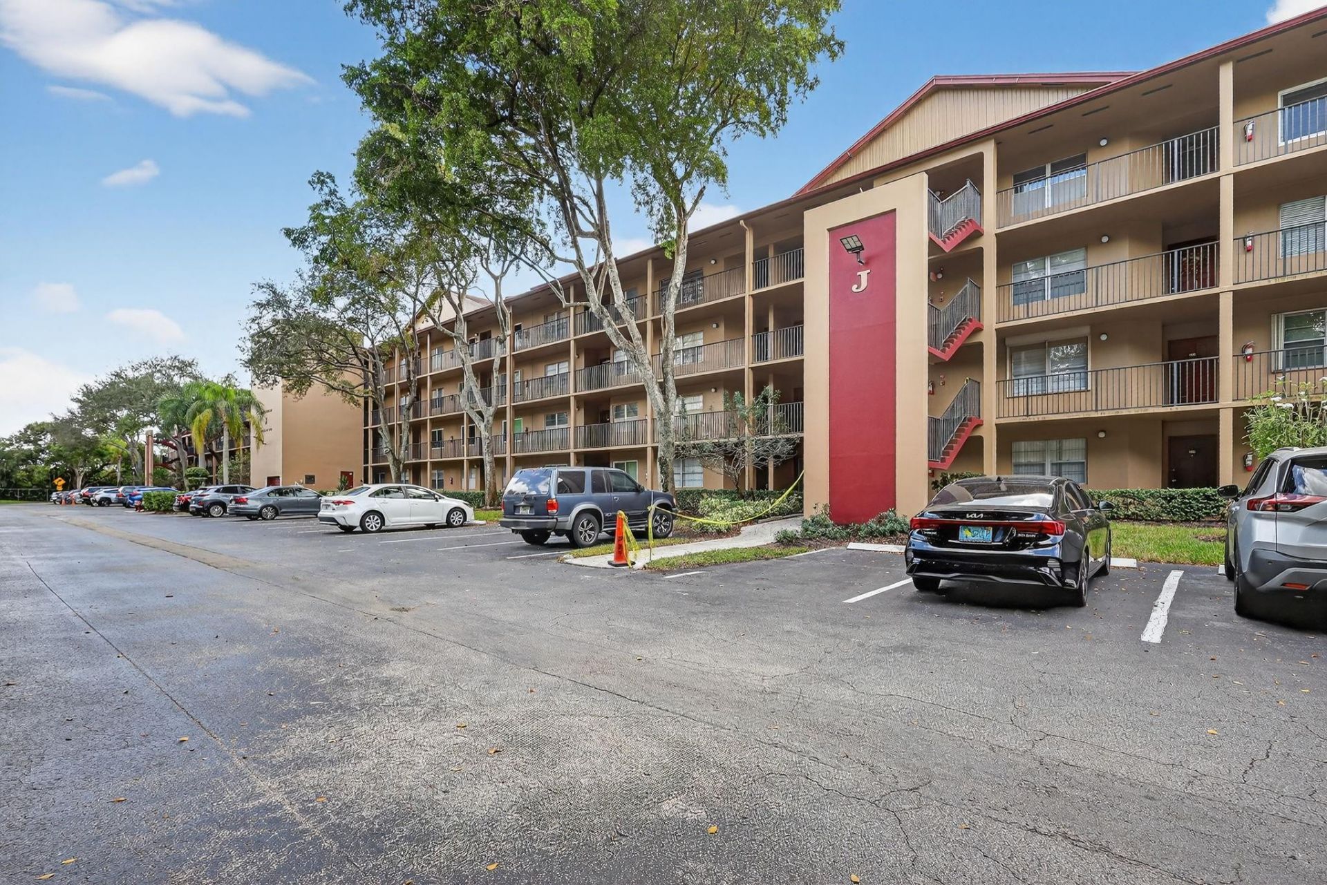 12750 SW 4th Court, Unit 307J, Pembroke Pines, FL 33027 Photo