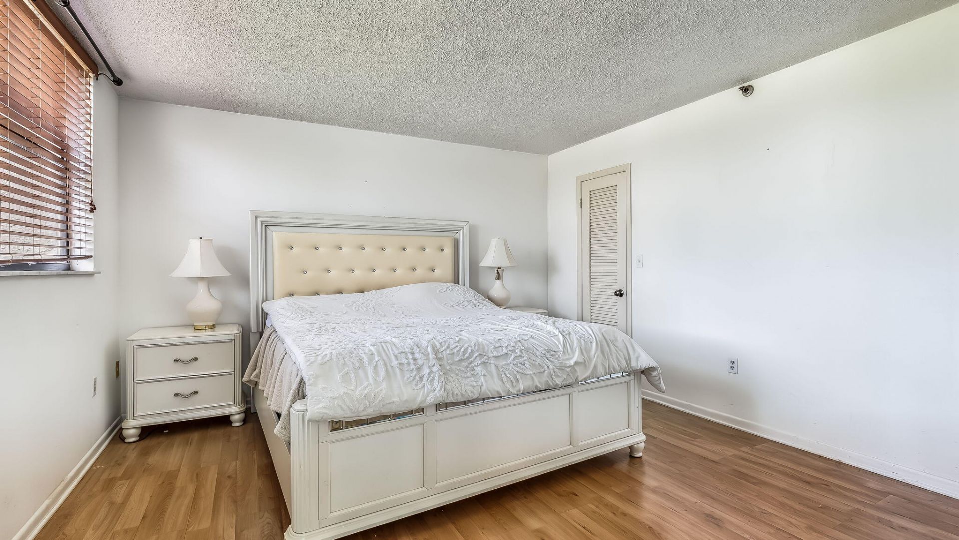 900 NE 195th Street, Unit 217, Miami, FL 33179 Photo