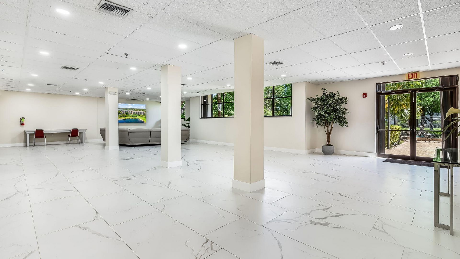 900 NE 195th Street, Unit 217, Miami, FL 33179 Photo