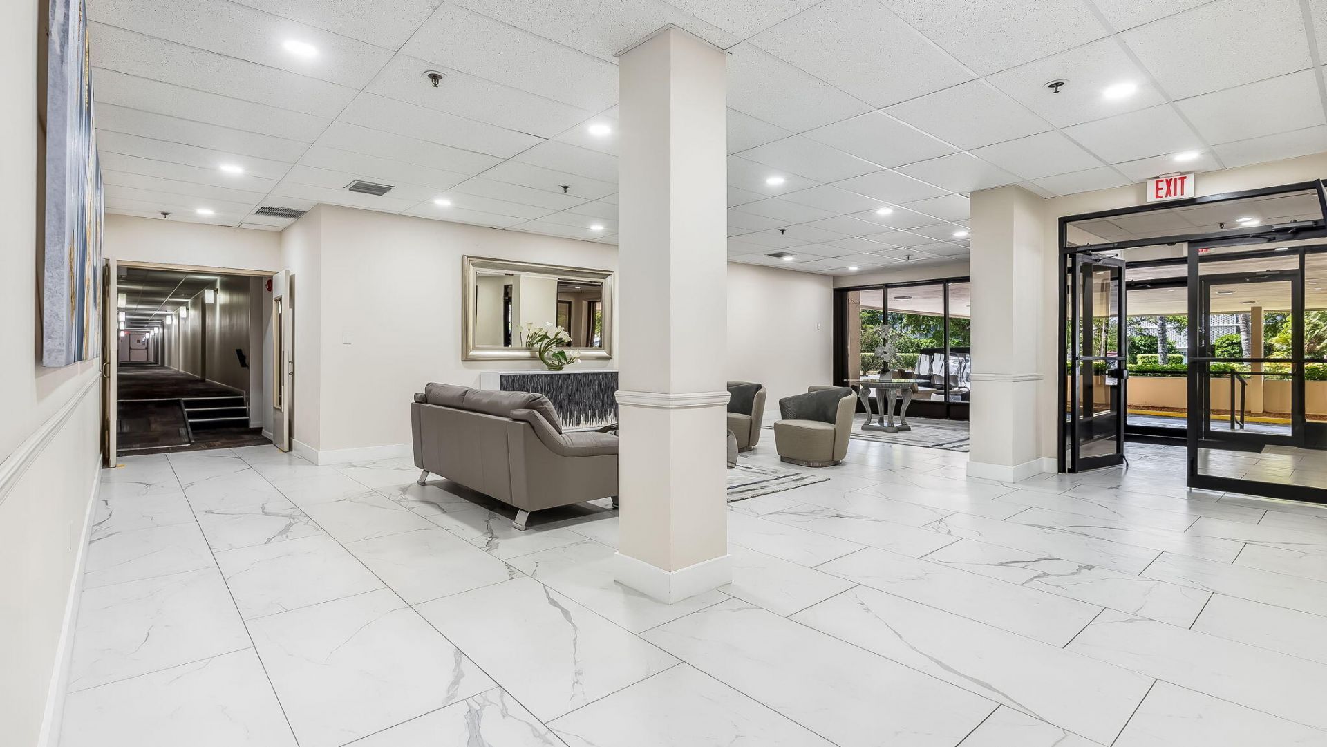 900 NE 195th Street, Unit 217, Miami, FL 33179 Photo