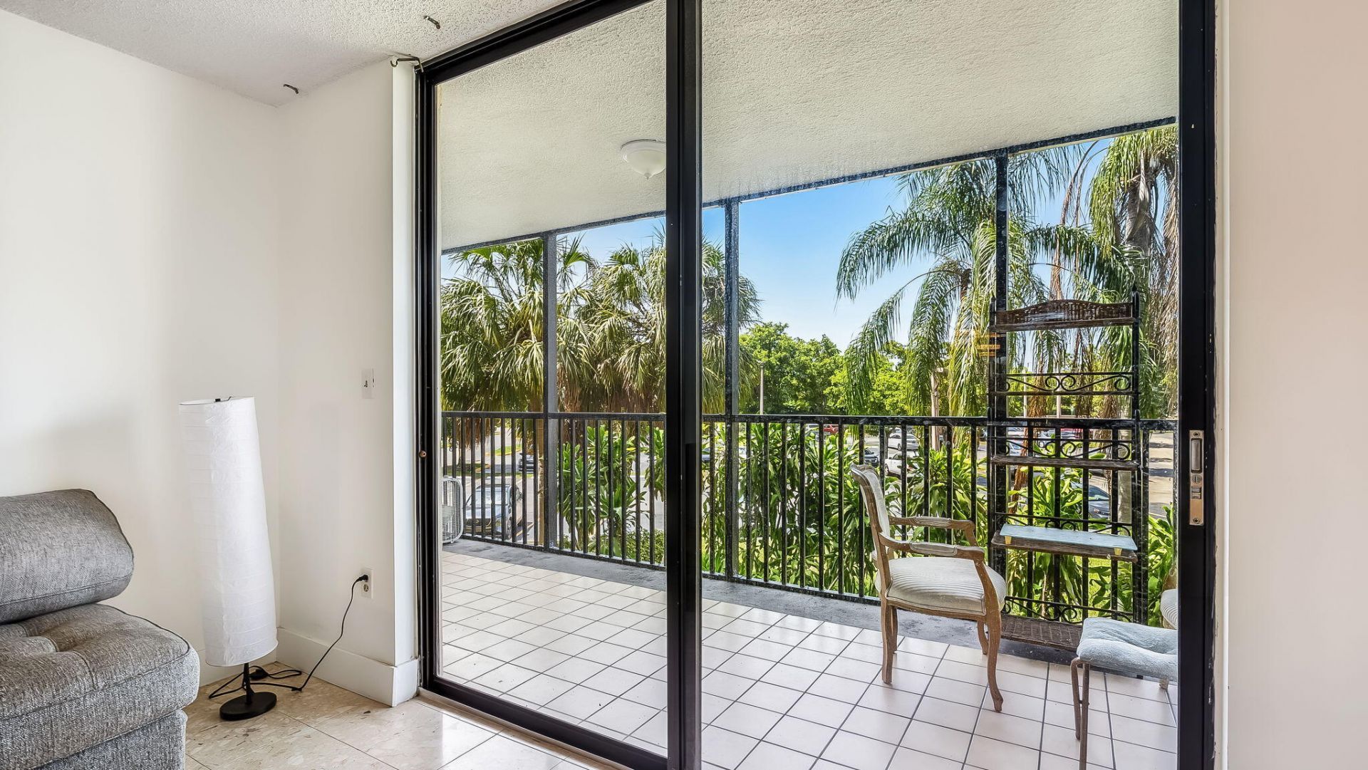 900 NE 195th Street, Unit 217, Miami, FL 33179 Photo