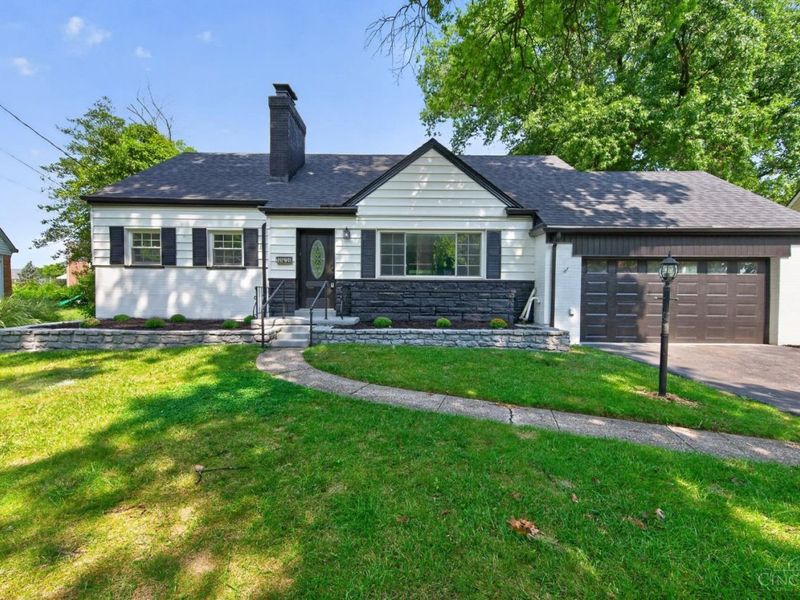 5974 Winnetka Drive, Sycamore Township, OH 45236 Photo 1