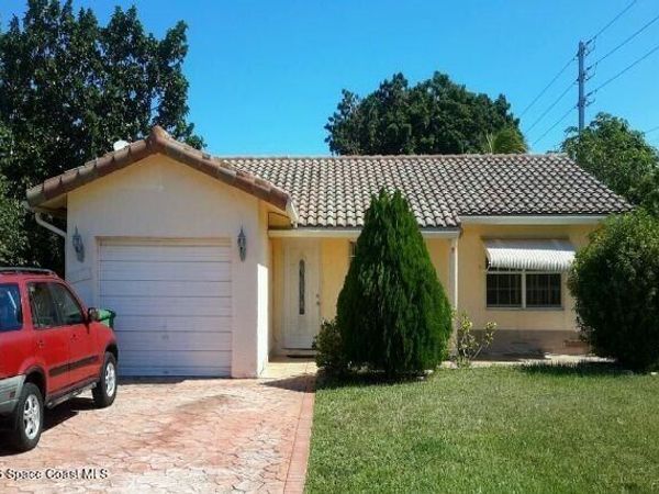 6900 NW 92nd Avenue , Tamarac, FL 33321