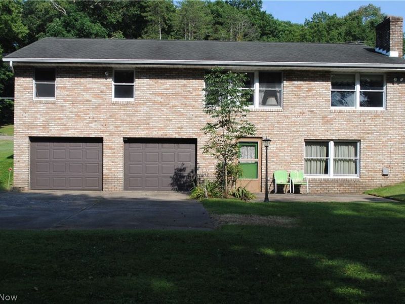 925 Minerva Road, Magnolia, OH 44643 Photo 2