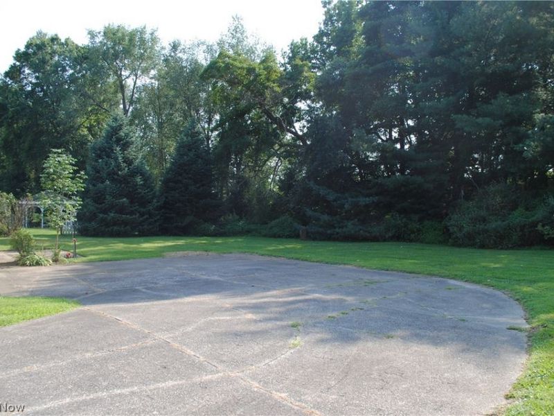 925 Minerva Road, Magnolia, OH 44643 Photo 8
