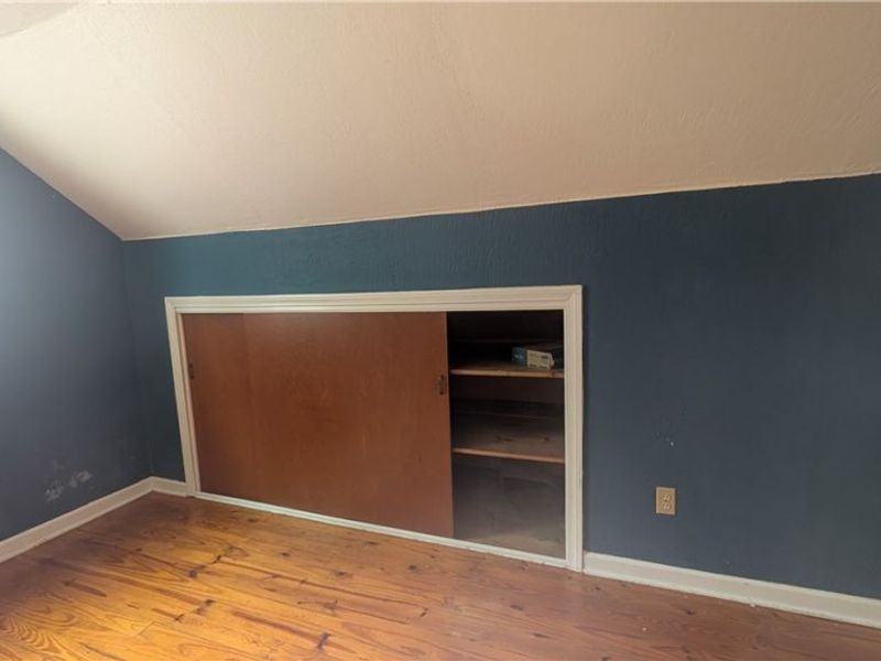 270 E 330th Street, Willowick, OH 44095 Photo 16
