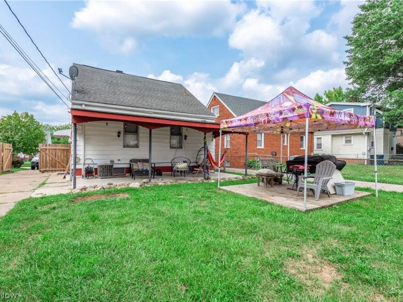 3879 W 133rd Street, Cleveland, OH 44111 Photo 2