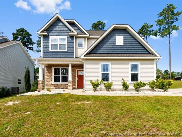 14 Wildlife Bridge Court, Spring Lake, NC 28390