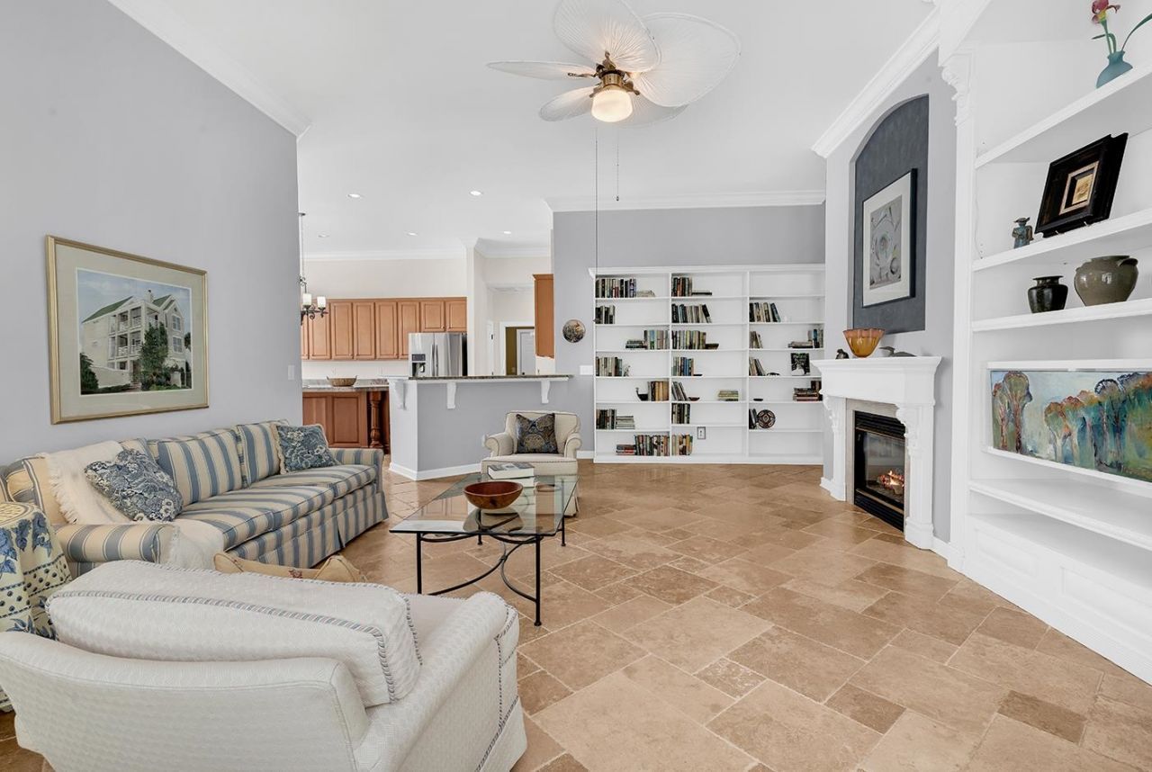 4568 Firethorne Dr. Photo 16