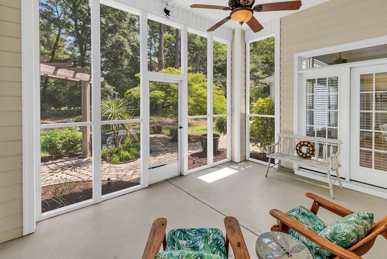 4568 Firethorne Dr. Photo 24