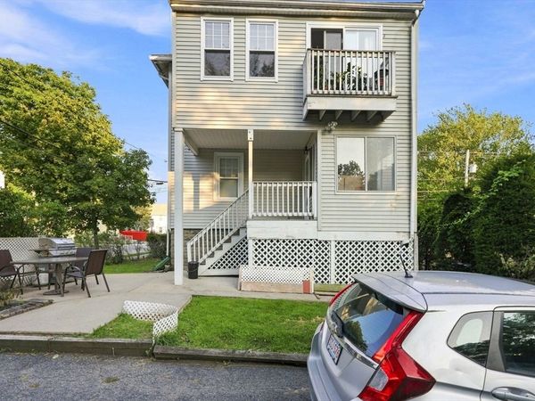 99 Thorndike St., Unit 1, Arlington, MA 02474