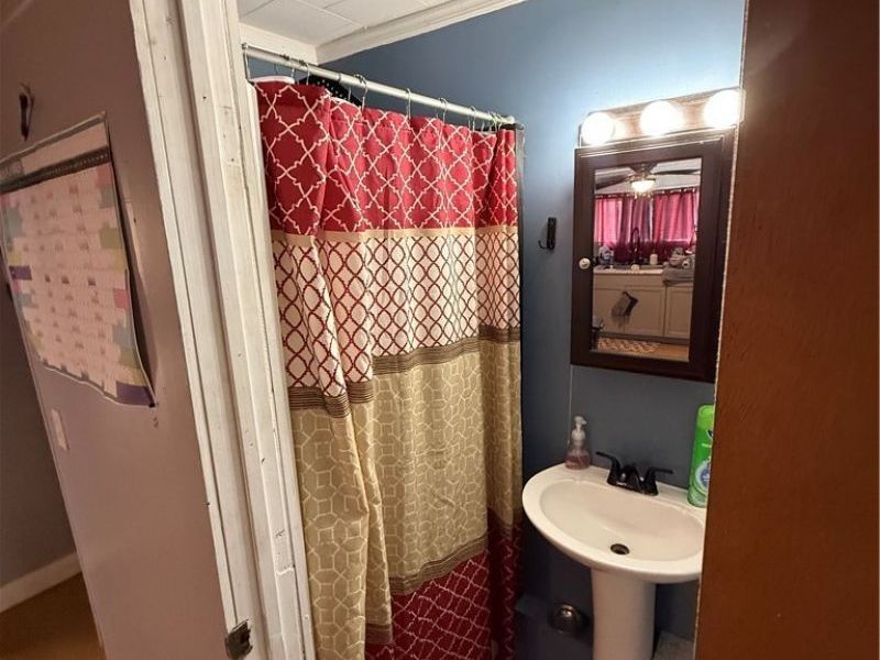 625 Henry Street, Cambridge, OH 43725 Photo 16