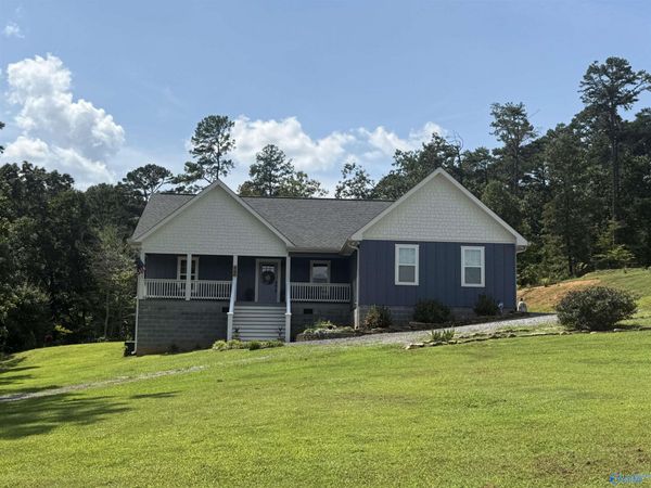 460 Elm Street NW, Fort Payne, AL 35967