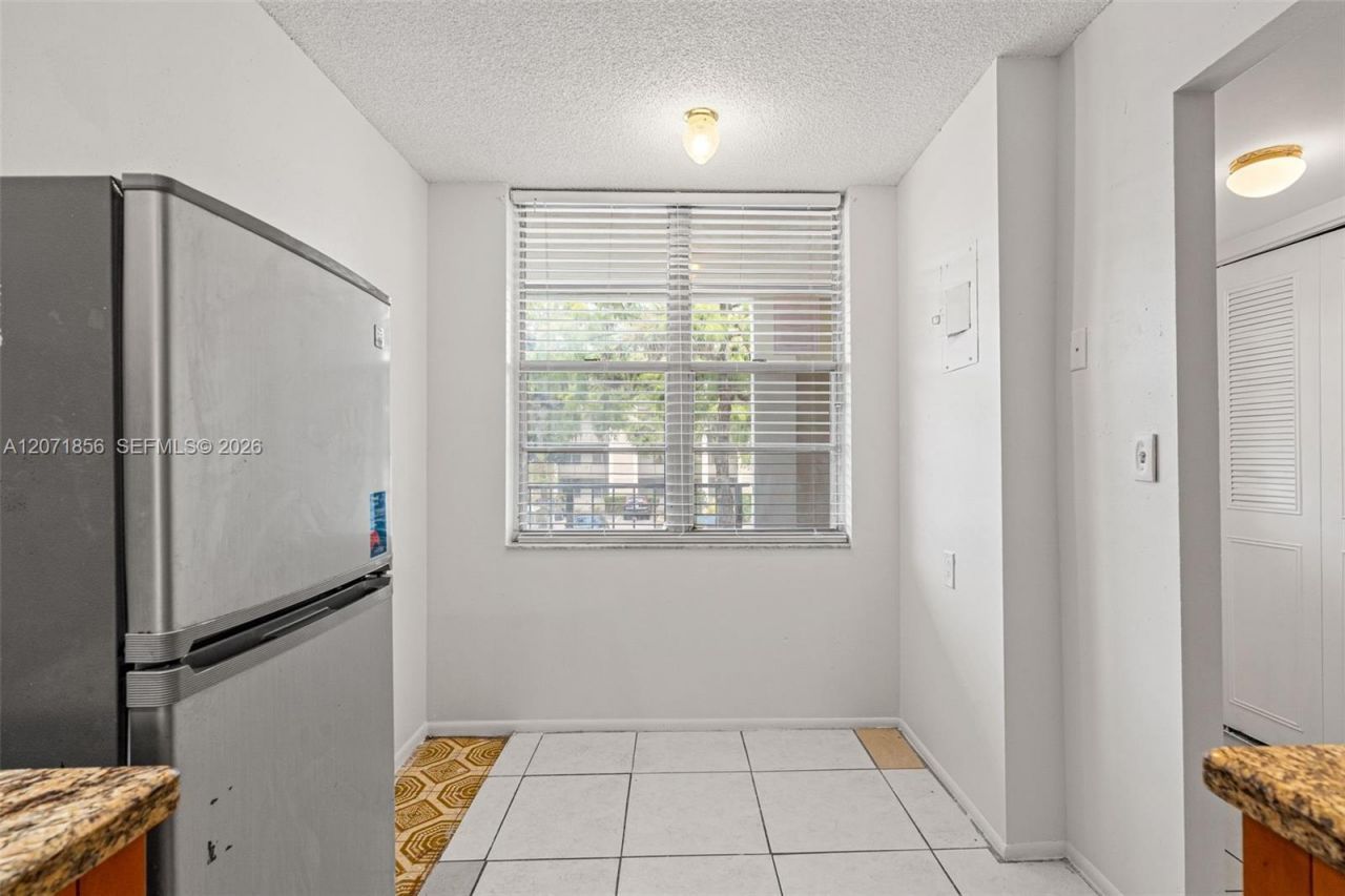 2900 NW 48th Ter , Unit 213, Lauderdale Lakes, FL 33313 Photo