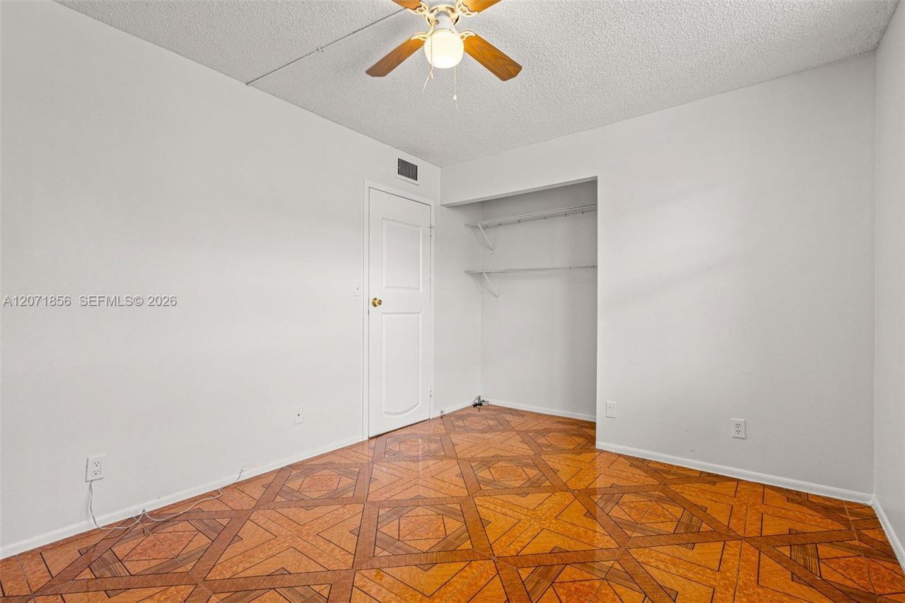 2900 NW 48th Ter , Unit 213, Lauderdale Lakes, FL 33313 Photo