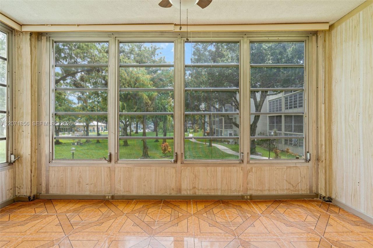 2900 NW 48th Ter , Unit 213, Lauderdale Lakes, FL 33313 Photo