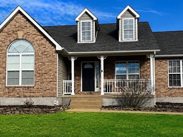 201 Arrowhead Lane , Farmington, MO 63640