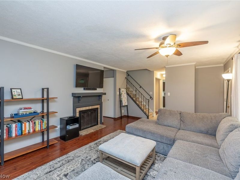 27343 Clinton Drive, North Olmsted, OH 44070 Photo 9