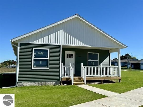 905 Sepia Street, Traverse City, MI 49696