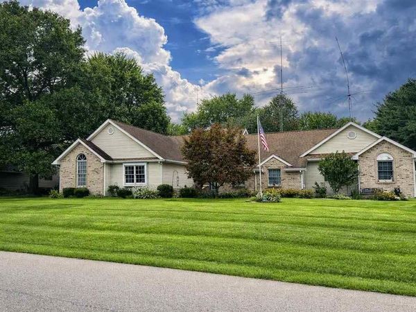 1146 N HUNTERS  CRT, TERRE HAUTE, IN 47803