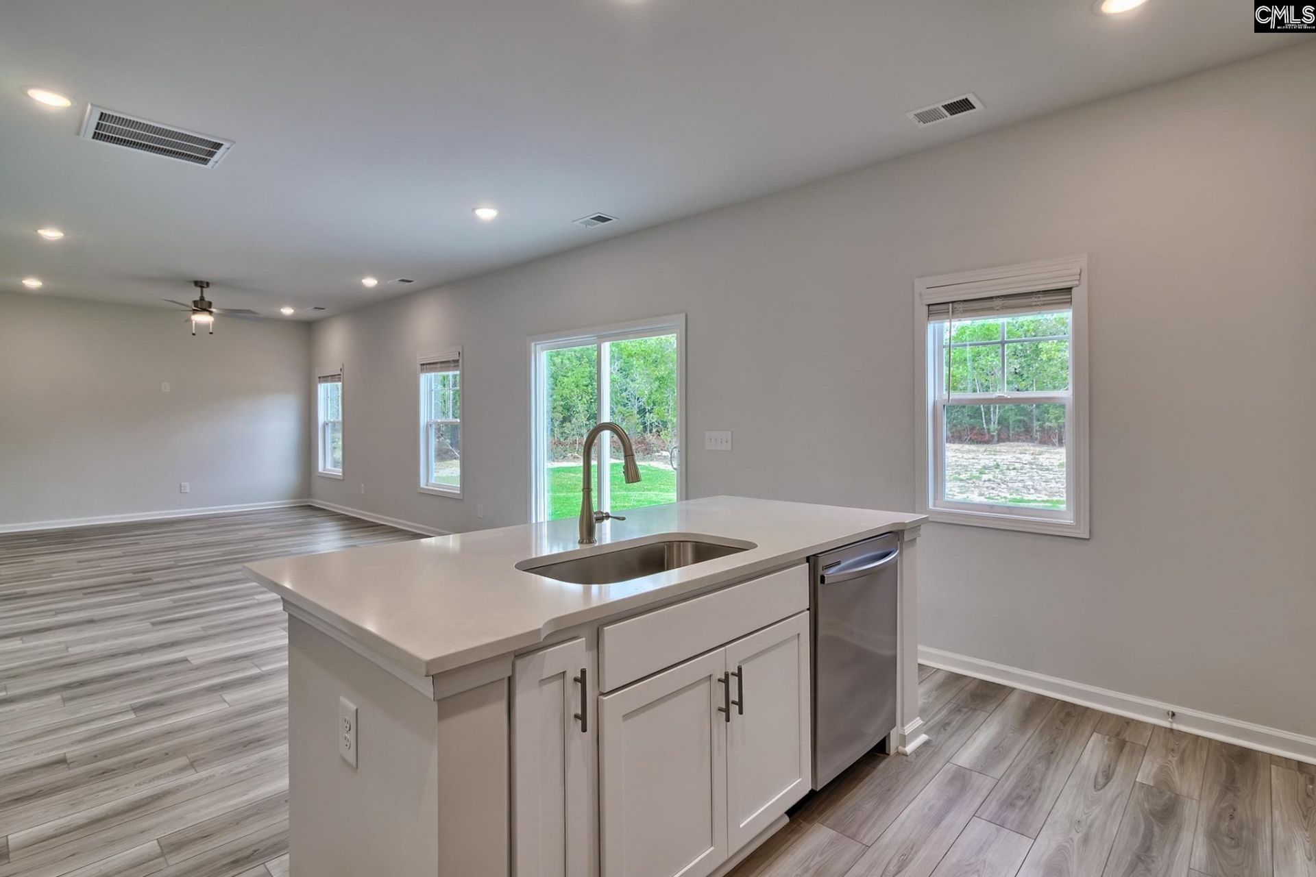 609 Silica Court Photo 5