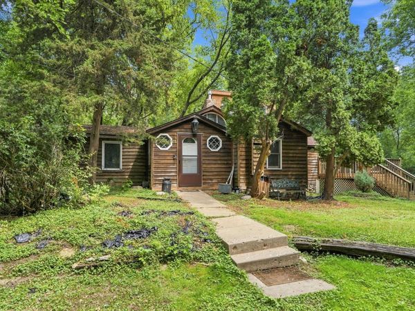 15320 Highwood Drive, Minnetonka, MN 55345