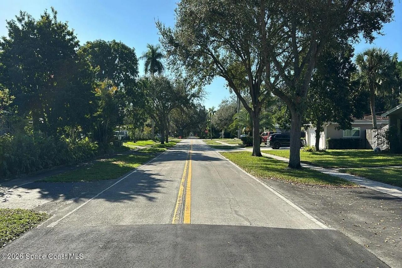 824 Holly Lane , Plantation, FL 33317 Photo
