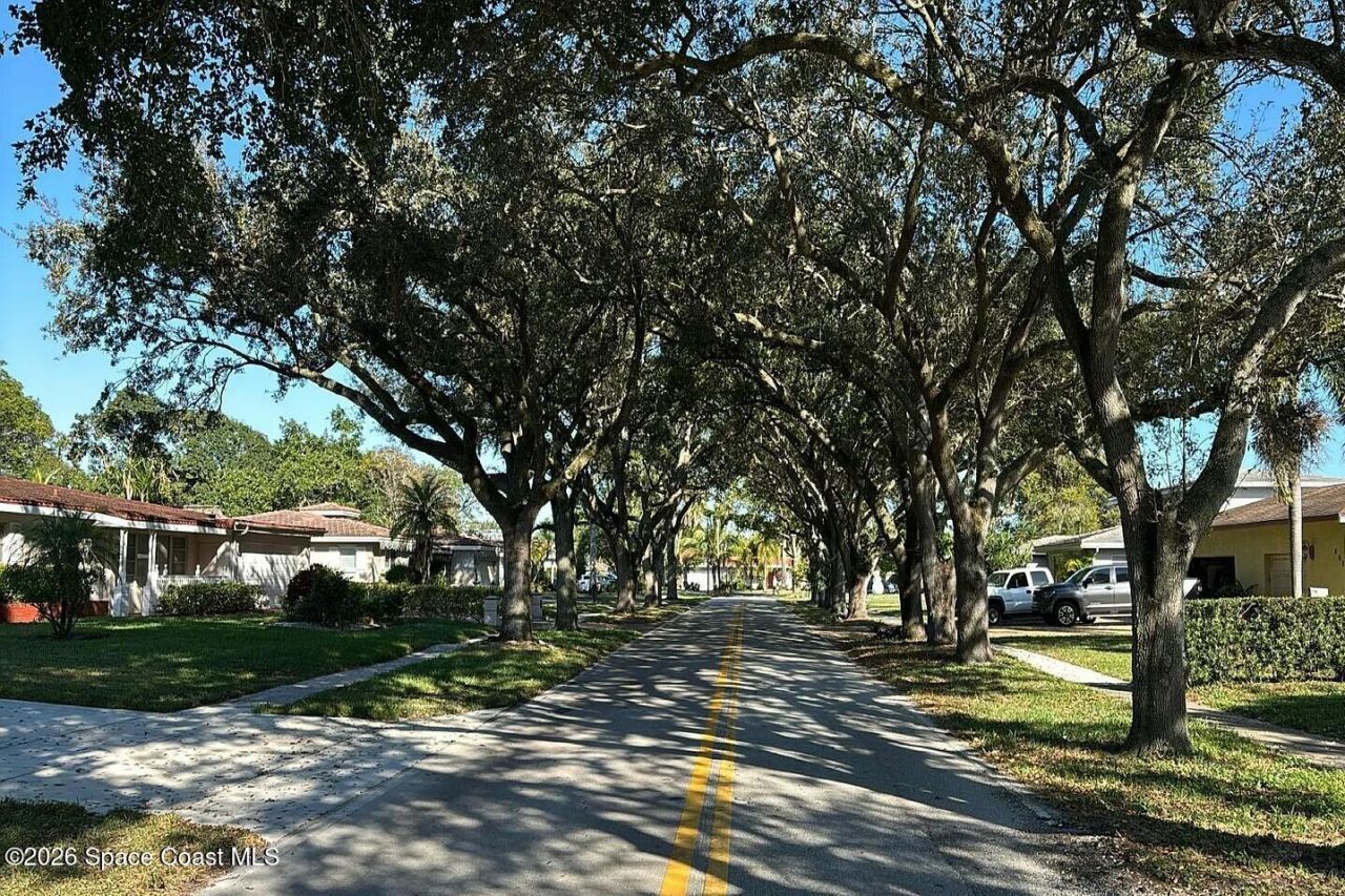 824 Holly Lane , Plantation, FL 33317 Photo