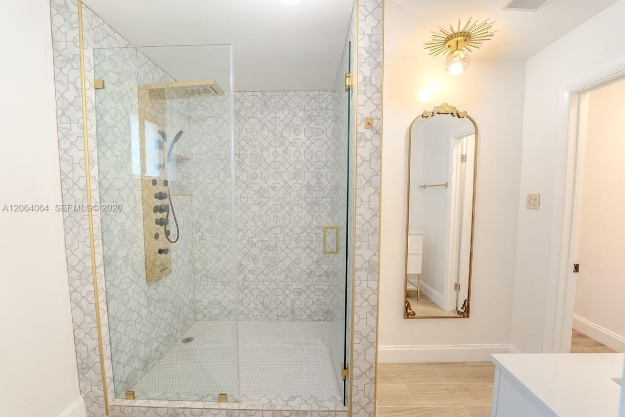 2483 SW 24th St, Miami, FL 33145 Photo