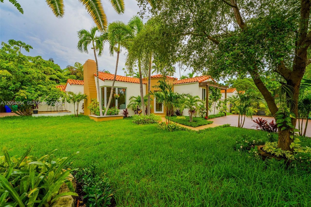 2483 SW 24th St, Miami, FL 33145 Photo