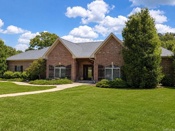 320 Quail Creek Road, Hot Springs, AR 71901