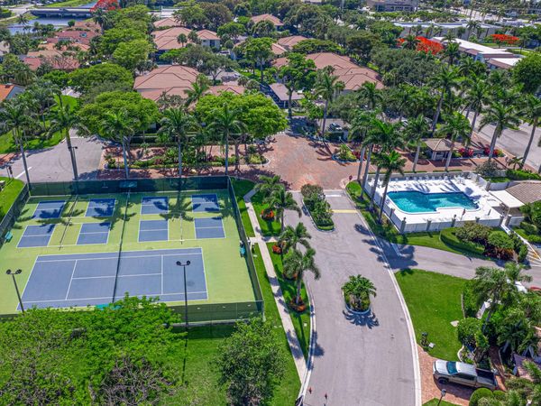 65 PELICAN POINTE Drive, Unit 2030, Delray Beach, FL 33483