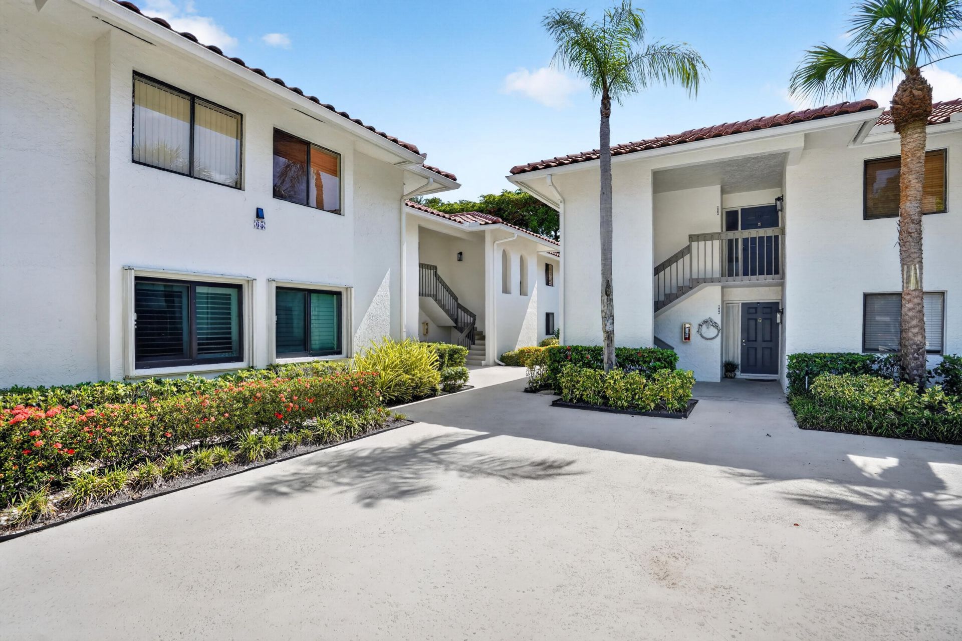 65 Pelican Pointe Drive, Unit 2030, Delray Beach, FL 33483 Photo