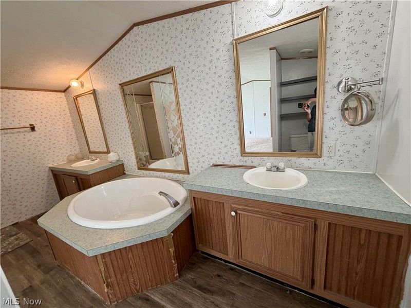 5974 Cleveland Road, Unit 18, Wooster, OH 44691 Photo 12