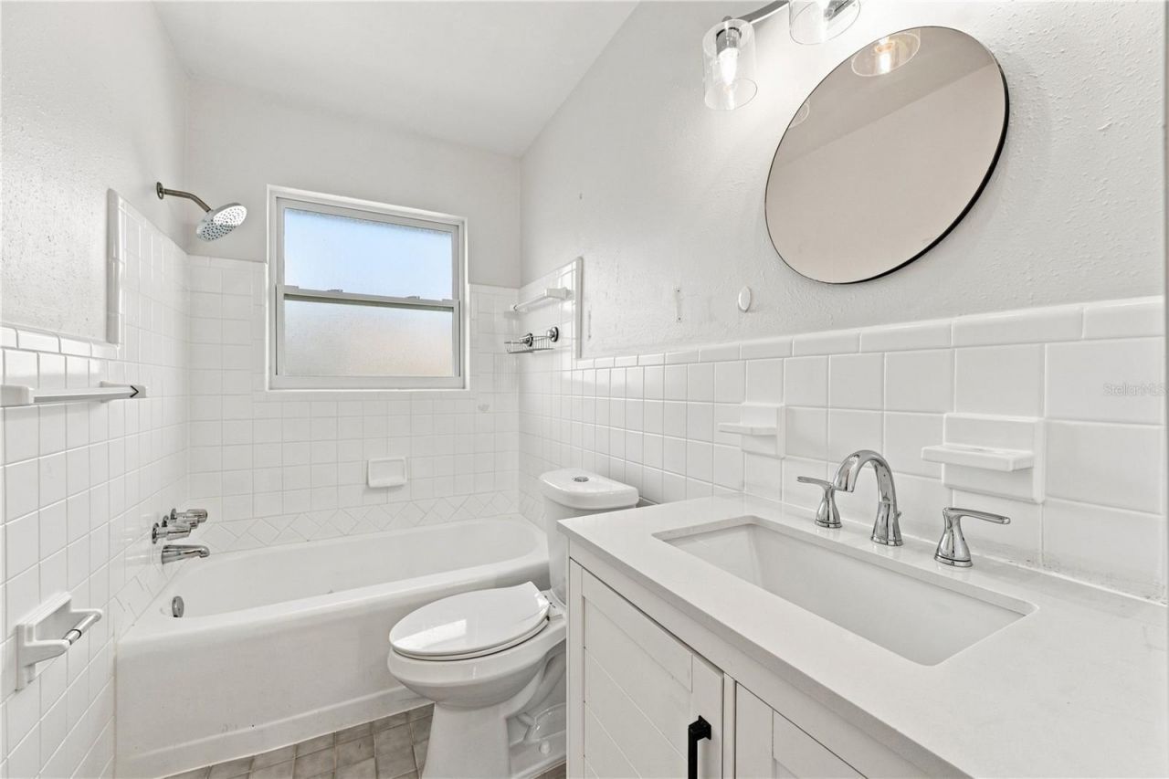 933 41st Avenue Ne, Saint Petersburg, FL 33703 Photo