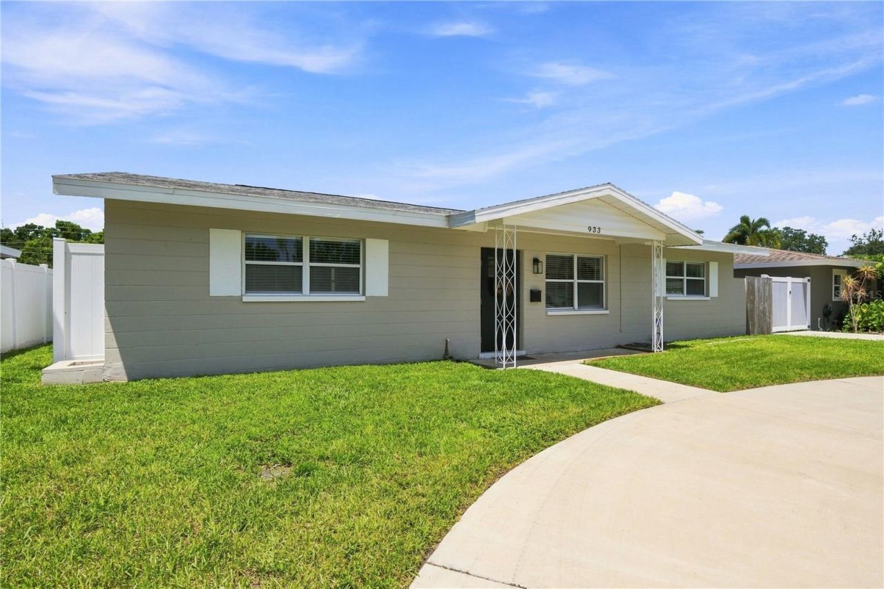 933 41st Avenue Ne, Saint Petersburg, FL 33703 Photo